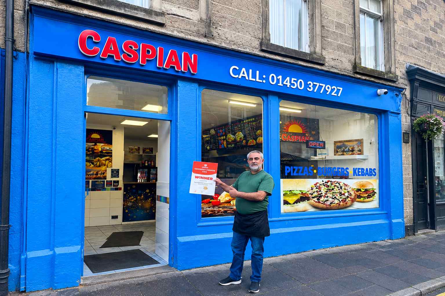Caspian Pizzeria’s Owner, Winner of Mealzo’s Best Kebab Award 2025